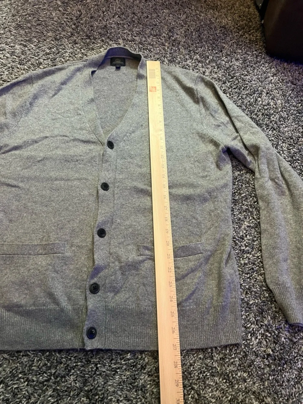 J. Crew Men's Heather Gray Button Cardigan 100% Italian Cashmere Yarn - Picture 4 of 6